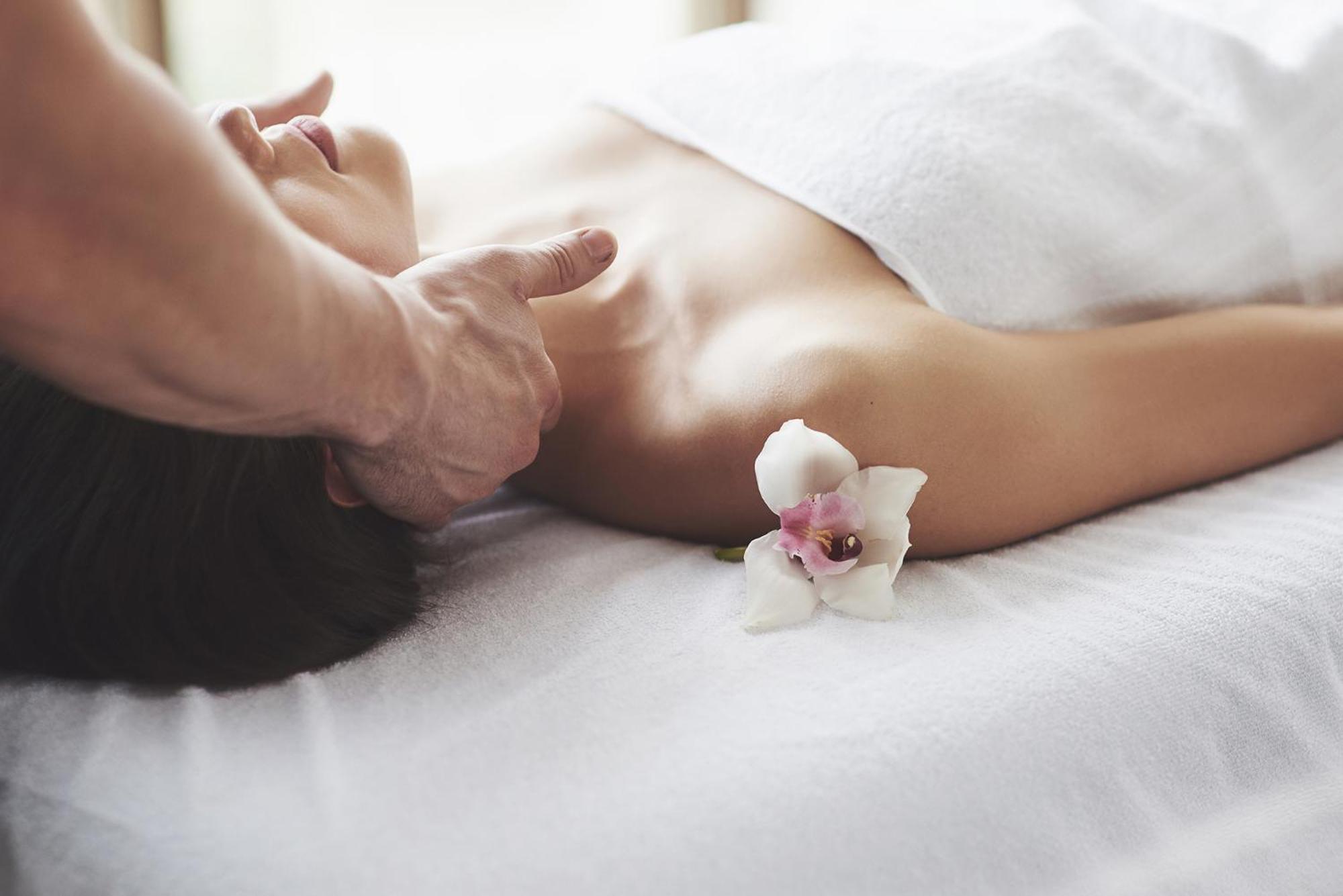 Hotel Well And Come Malaga Ngoại thất bức ảnh